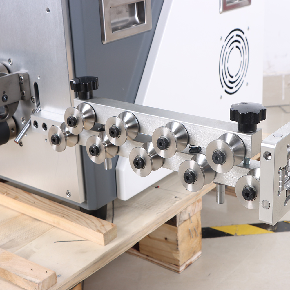 HS-650-70P कंप्यूटर वायर स्ट्रिपिंग मशीन